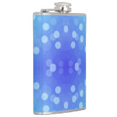 A metal flask featuring a vibrant blue background  flachmann (Rechts)