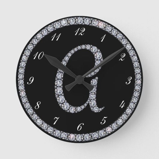 A Monogram bling ring clock Runde Wanduhr (Vorderseite)