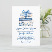 a new chapter begins blue bow books baby shower  einladung (Stehend Vorderseite)
