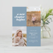 A New Chapter Begins Blue Graduation Invitation Einladung (Stehend Vorderseite)