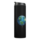 A painting of the earth in a space thermosbecher (Nach rechts gedreht)