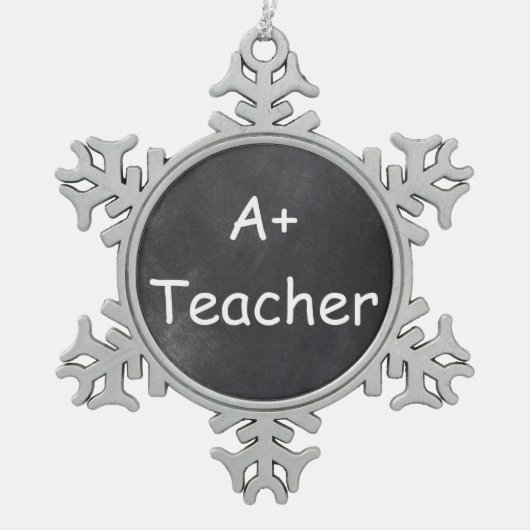 A Plus Teacher Chalkboard Design Geschenk Idee Schneeflocken Zinn-Ornament (Vorderseite)
