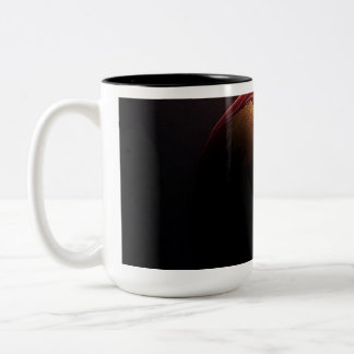 A Red and Gold Planet Zweifarbige Tasse
