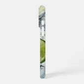 A refreshing summer moment featuring sparkling sod iPhone hülle (Linke Seite)