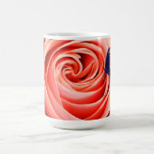 A rose and a butterfly kaffeetasse (Mittel)