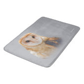 A Serene Barn Owl Badematte (Schrägansicht)