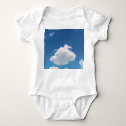 A simple cloud baby strampler (Vorderseite)