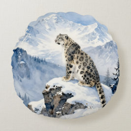 A Snow Leopard on Snowy Peak Rundes Kissen