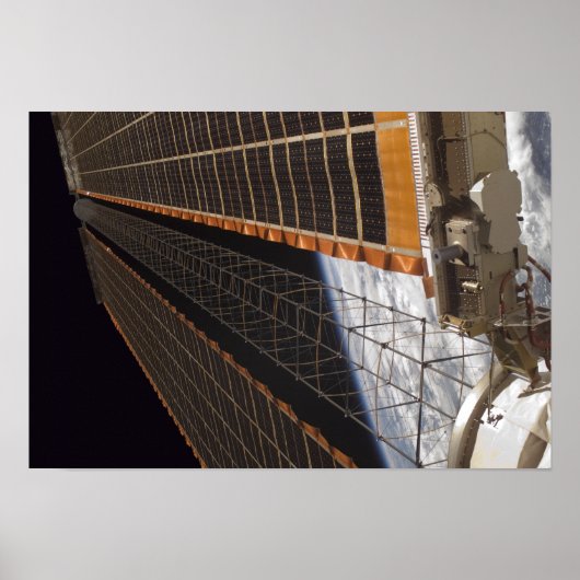 A solar array wing poster (Vorne)