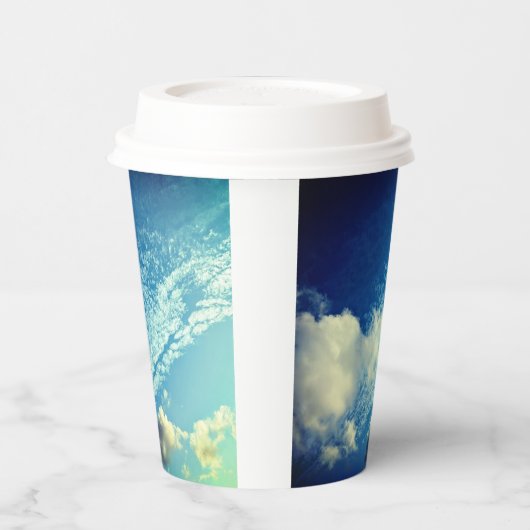 A sprinkling of clouds pappbecher (Links)