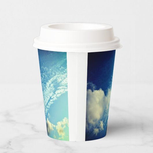 A sprinkling of clouds pappbecher (Rechts)