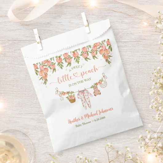 A Sweet Little Peach Clothesline Baby Shower Geschenktütchen (Ausgeschnitten)