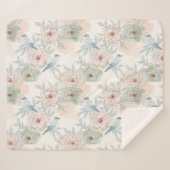 A symphony of song and petals pattern sherpadecke (Vorderseite (Horizontal))