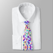 A tie with a vibrant, colorful paisley pattern  krawatte (Gebunden)