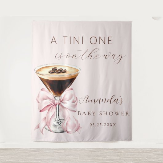 A tini One Espresso Martini Baby Shower Backdrop Wandteppich (Vorderseite)