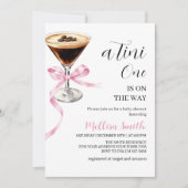 A Tini One On The Way Espresso Martini Baby Shower Einladung (Vorderseite)