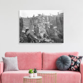 A Two Gun Battery während des Krimkriegs, c.1855 Leinwanddruck (Insitu (Wohnzimmer))