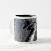 A US Air Force F-15 Eagle Zweifarbige Tasse (Vorderseite Links)