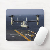 A V-22 Osprey bereitet sich auf Landung vor Mousepad (Mit Mouse)