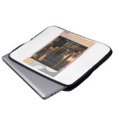 A Very Strange Time Laptop Sleeve (Vorne Knopf)