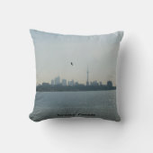 A view of Toronto Throw Pillow Kissen (Vorderseite)