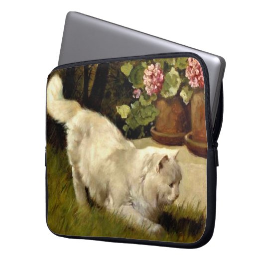 A White Persian Cat Watching a Ladybug, Laptopschutzhülle (Vorderseite Links)