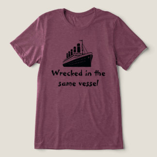 AA in derselben Schiffskonstruktion zerstört Tri-Blend Shirt
