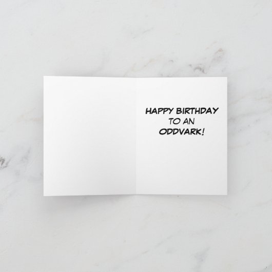 Aardvark sitzt auf dem Stuhl und genießt einen Dri Karte (Innenseite)