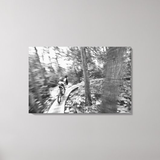 Aaron Rodgers Mountainbike auf der Treppe zum Leinwanddruck (Vorderseite)