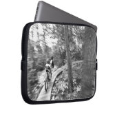 Aaron Rodgers Mountainbiken auf der Treppe zum Laptopschutzhülle (Vorne Rechts)