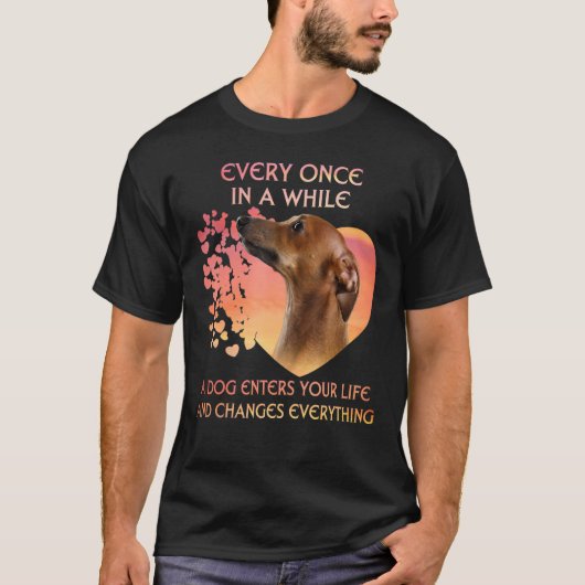 Ab und zu betritt ein Windhund das Leben T-Shirt (Vorderseite)