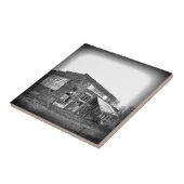 Abandoned Bauern Business in Black and White Fliese (Seite)