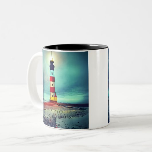 Abandoned Beach Dilapidate Illuminated Lighthouse Zweifarbige Tasse (Vorderseite Links)