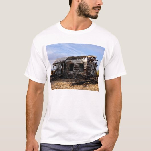 Abandoned House in Kelso California T-Shirt (Vorderseite)