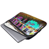 Abandoned House with Colorful Graffiti Laptopschutzhülle (Vorne Knopf)