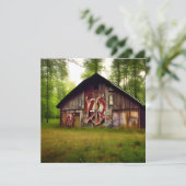 Abandoned Weathered Barn in the Woods (Stehend Vorderseite)