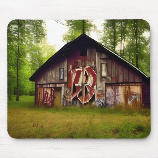 Abandoned Weathered Barn in the Woods Mousepad (Vorne)