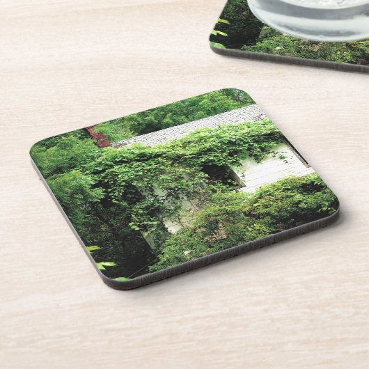 Abandred White House im Wald Getränkeuntersetzer (Linke Seite)