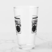 Abbildung des Cartoon Glas (Links)