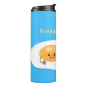 Abbildung des Cartoon von niedlichem Kawaii mit Ei Thermosbecher (Nach links gedreht)