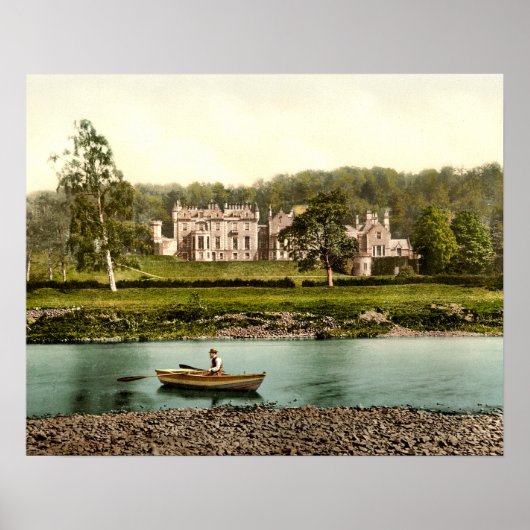 Abbotsford House aus dem Fluss Tweed in Schottland Poster (Vorne)