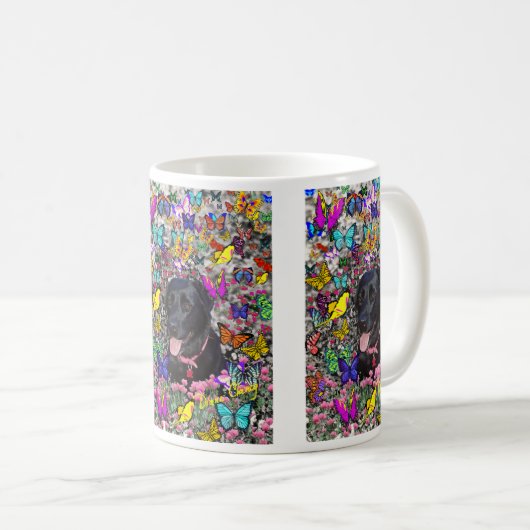 Abby in der Schmetterlings-Tasse - schwarzes Kaffeetasse (VorderseiteRechts)