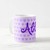 Abby in Lila Kaffeetasse (Vorderseite Links)