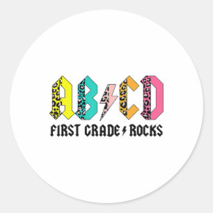 Abcd Erste Klasse Rocks Kk an Schule 1ste Klasse T Runder Aufkleber
