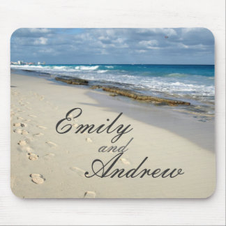 Abdrücke auf dem Strand mousepad