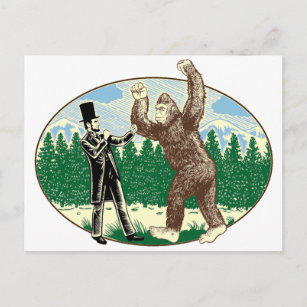 ABE LINCOLN: SASQUATCH HUNTER - Funny Bigfoot Logo Postkarte