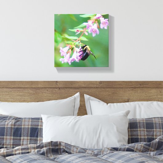 Abelia Bee Leinwanddruck (Insitu (Schlafzimmer))