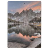 Abend Kearsarge Pinnacles-Reflexionen Klemmbrett (Rückseite)