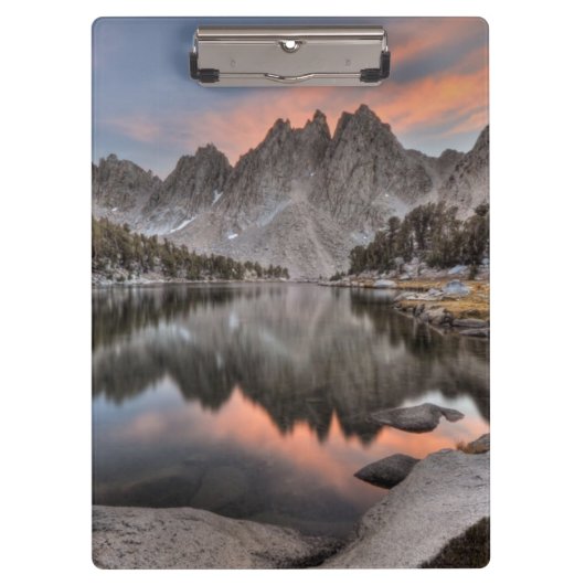 Abend Kearsarge Pinnacles-Reflexionen Klemmbrett (Vorderseite)