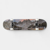Abend Kearsarge Pinnacles-Reflexionen Skateboard (Horizontal)